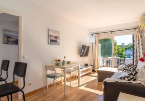 Apartment Las Sirenas by Interhome