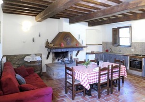 Apartment Le Colmate in Guardistallo - 3 persons, 1 bedrooms