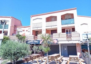 Apartment Le Méditerranée-2 by Interhome