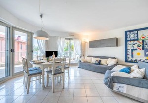 Apartment Les allées du Cap-2 by Interhome