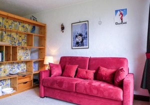 Apartment Les Pècles by Interhome