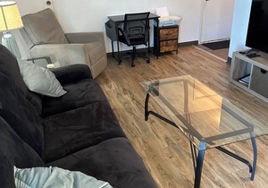 Apartment less than a mile from the mouth of the Kenai River and beach access!