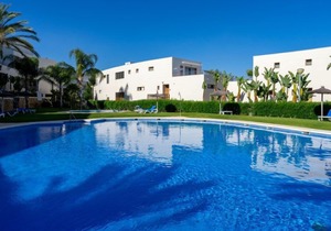 Apartment Lomas de los Monteros in Marbella - 6 persons, 3 bedrooms