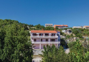 Apartment Mali Iz III