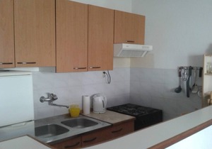 Apartment Marija - 70m from sea: A2(3) - Supetar, Island Brac, Croatia