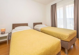 Apartment Maslina in Vinišće - 4 persons, 2 bedrooms