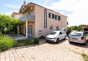 Apartment Mime 1