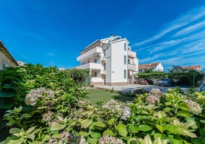 Apartment Mlađo - swimming pool: A4(2+2) - Privlaka, Zadar riviera, Croatia