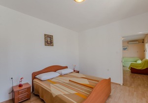 Apartment Mlađo - swimming pool: A1(4+2) - Privlaka, Zadar riviera, Croatia