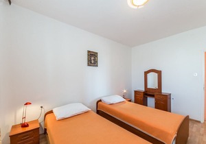 Apartment Mlađo - swimming pool: A1(4+2) - Privlaka, Zadar riviera, Croatia