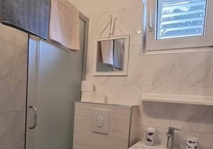 Apartment Mlad - with pool: A3(2) - Rogac, Island Solta, Croatia