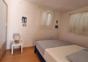 Apartment Mlad - with pool: A4(2+1) - Rogac, Island Solta, Croatia