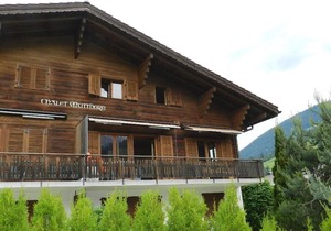 Apartment Mutthorn