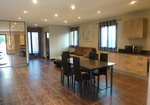 Apartment N ° 1 WITH TERRACE AND PRIVATE PARKING - AIR CONDITIONING reversible