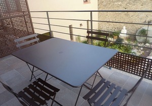 Apartment N ° 1 WITH TERRACE AND PRIVATE PARKING - AIR CONDITIONING reversible