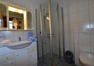 Apartment no. 3/2 bedrooms / shower, bath / WC - Haus Brandner