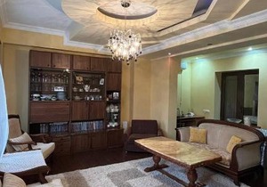 Apartment on Rustaveli 166a