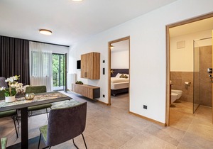 Apartment "Pauli 5" with Mountain View, View of the spa town of Merano, Balcony & Wi-Fi