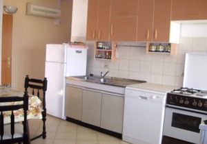 Apartment Per - 80 m from beach: A7(2+1) - Marina, Riviera Trogir, Croatia