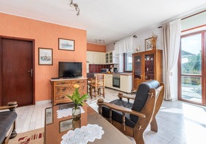 Apartment Peresiji AUB with Shared pool