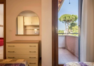 Apartment 'Piramidi 06' with Private Garden & Wi-Fi