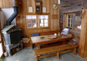 Apartment Poschthüs 1-OG by Interhome