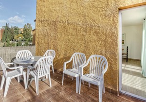 Apartment 'Residencial 2º 2ª' with Shared Terrace, Balcony and Wi-Fi