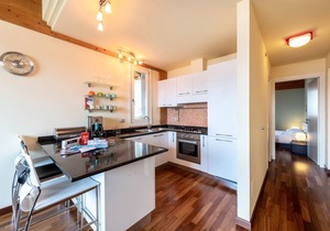 Apartment 'Rocchetta' with Lake View, Wi-Fi and Air Conditioning