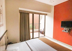 Apartment room in Kalyani Nagar, Pune, by GuestHouser 2501