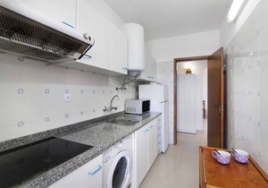 Apartment São Rafael 11ºD - Vista Mar with Wi-Fi, Garden & Balcony