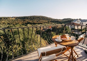 Apartment Sandra - quiet & close to the beach: A5(2+2) - Okrug Donji, Island Ciovo, Croatia