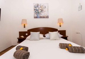 Apartment Sandra - quiet & close to the beach: A3(2+1) - Okrug Donji, Island Ciovo, Croatia