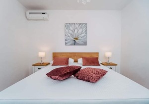 Apartment Sandra - quiet & close to the beach: SA1(2) - Okrug Donji, Island Ciovo, Croatia
