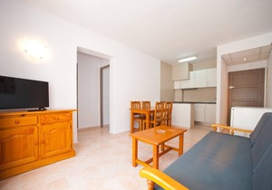Apartment Ses Veles 2 dormitorios close to the Beach with Sea View, Pool, Wi-Fi & Garden