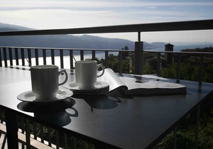 Apartment sleeps 6 - lake view, sauna, swimming pool