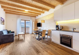 Apartment "Stefansdorf Wohnung 7" with Mountain View, Wi-Fi, Garden, Balcony & BBQ