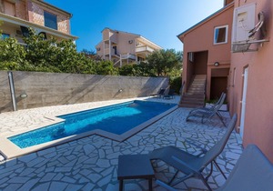 Apartment Tomica - open pool: A5 donji(2+3) - Novi Vinodolski, Riviera Crikvenica, Croatia