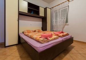 Apartment Tomica - open pool: A5 donji(2+3) - Novi Vinodolski, Riviera Crikvenica, Croatia
