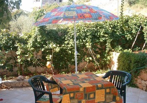 Apartment Tonka - 10 m from beach A1(2) - Vinisce, Riviera Trogir, Croatia