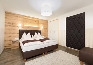 Apartment Top 2 "Wild Oak" - Kasperhof Appartments Innsbruck