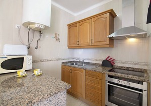Apartment Torre Sol 1004 - Vista Mar with A/C, Wi-Fi, Garden & Balcony