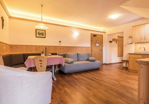 Apartment “ Trocker Kastelrut 11” near Seiser Alm with Balcony, Whirlpool & Sauna