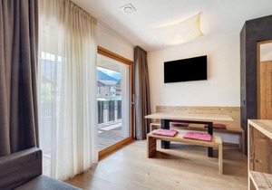 Apartment 'Villa Kriendl Nr 1 Lanzwiese' with Mountain View, Private Terrace and Wi-Fi