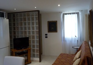 Apartment with a secret and romantic park