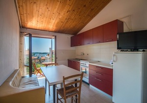 Apartment with Balcony and Sea View Ivan A4