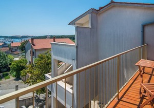Apartment with Balcony and Sea View Ivan A4
