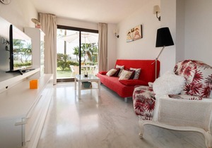 Apartment with garden and pool