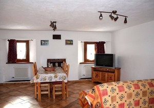 Apartment With Garden
