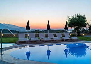 Apartment with one bedroom in Palelimnos with shared pool enclosed garden and WiFi 14 km from the beach