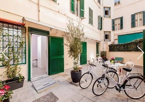 Apartment with parking space and separate entrance